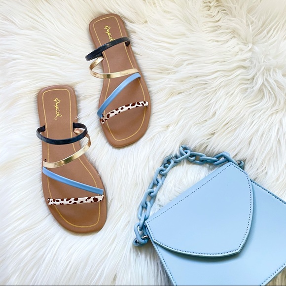 Strappy square toe slip on sandals slides flat - Picture 3 of 12